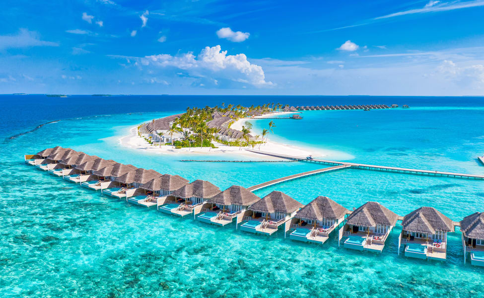 Maldives - Thiên đường biển tuyệt đẹp với resort sang trọng và lặn san hô